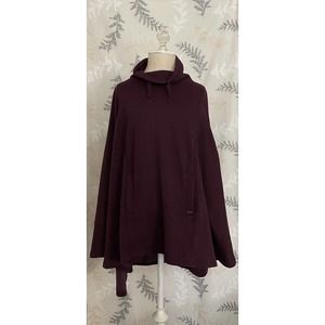 UGG Women's Cozy Cape Poncho Burgundy Size M/L With Kangaroo Pockets Turtleneck